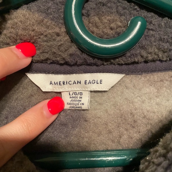 Camo print jacket from American Eagle 🦅 - Picture 2 of 3